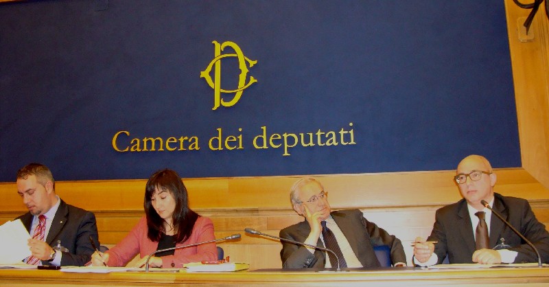 Sale gioco, ieri il consigliere comunale Colombara era a Roma per presentare una proposta di legge che limiti il fenomeno