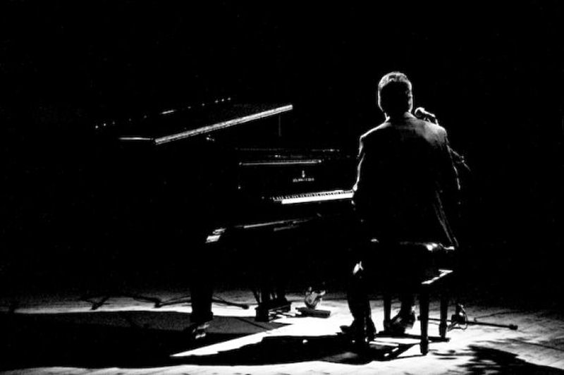 Il “pianista fuori posto" domenica 26 agosto in centro storico per “Musicalcentro 2012"
