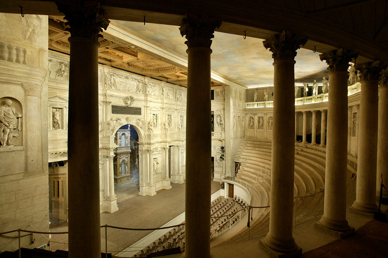 Teatro Olimpico, nuovo orario fino al termine della mostra "Raffaello verso Picasso"