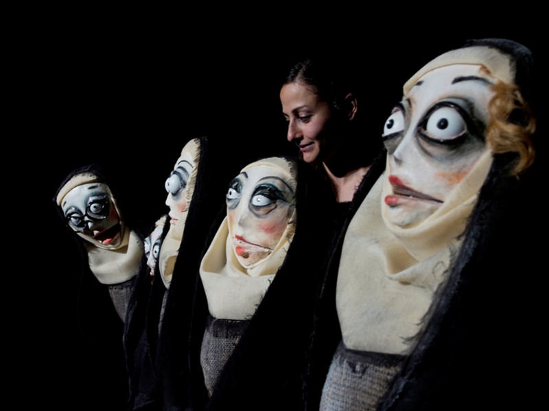 Teatro Astra, l’8 marzo di Marta Cuscunà con "La semplicità ingannata"