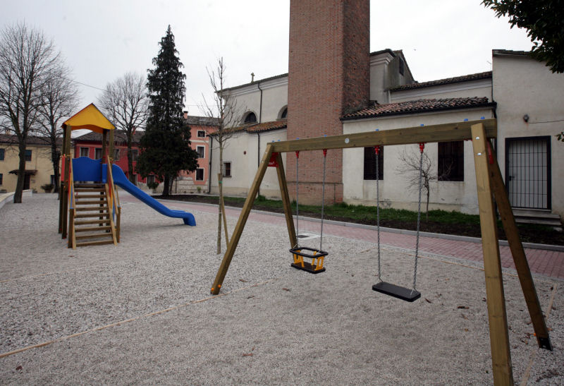 Un nuovo parco giochi a San Pietro Intrigogna