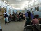 Pazienti in attesa allo Shifa Hospital