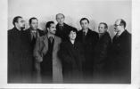 Da sinistra Neri Pozza, Dino Lanaro, Maurizio Girotto, Italo Valenti, Gastone Panciera, Otello De Maria, Bruno Canfori e, al centro, Nerina Noro